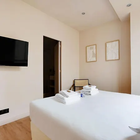 Amazing Duplex - 5br-12p - Montorgueil *