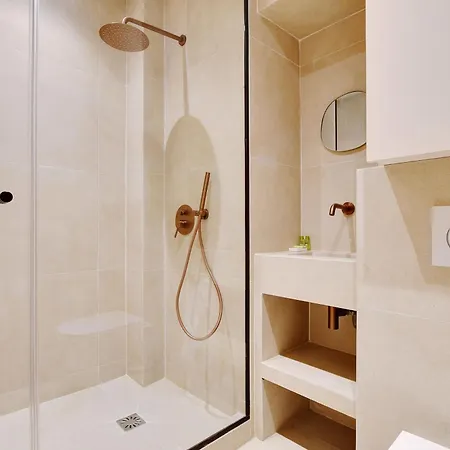 Amazing Duplex - 5br-12p - Montorgueil *